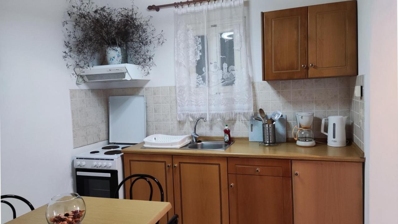 Mirsini Apartments آغيوس غيوريوس المظهر الخارجي الصورة