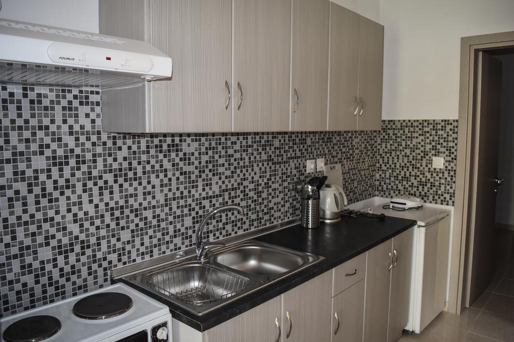 Mirsini Apartments آغيوس غيوريوس المظهر الخارجي الصورة
